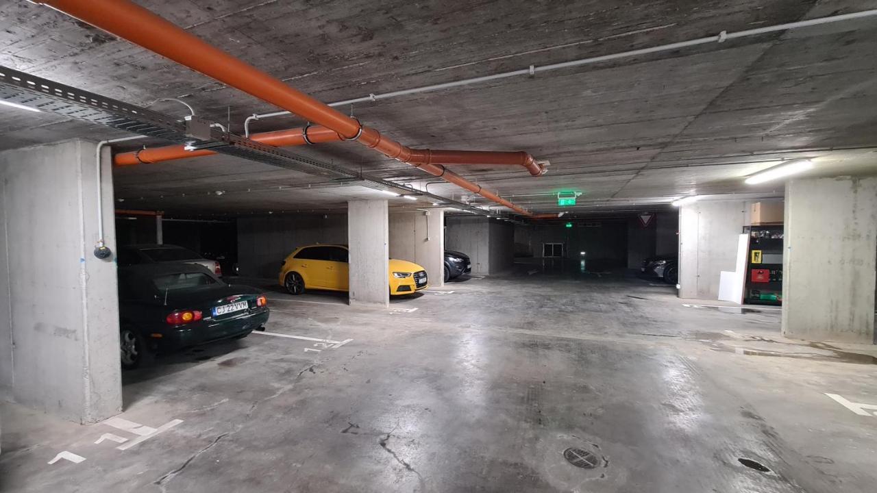 Apartment 5* Luxury Near Avram Iancu Sq New. Private Parking *