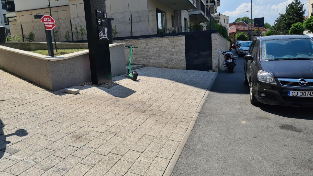 5* Luxury Near Avram Iancu Sq New. Private Parking * Cluj-Napoca