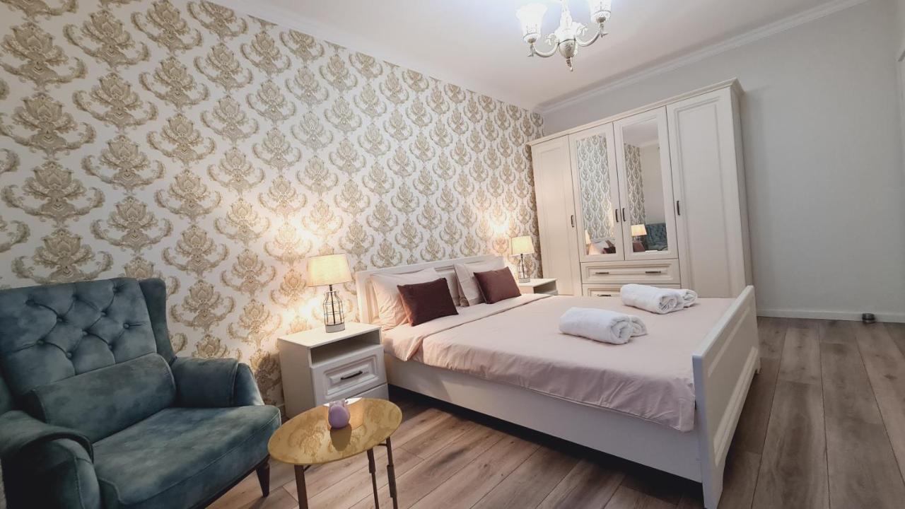 5* Luxury Near Avram Iancu Sq New. Private Parking * Cluj-Napoca